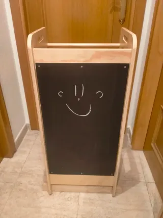 Torre Montessori in Legno con Lavagna