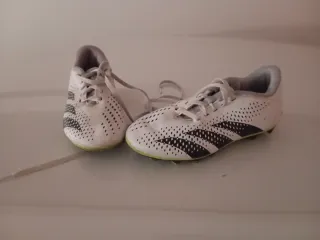 Botas de fútbol Adidas Blancas