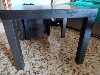 Mesa auxiliar Ikea negra