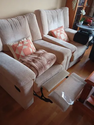 Sofá 2 plazas y 2 sillones reclinables