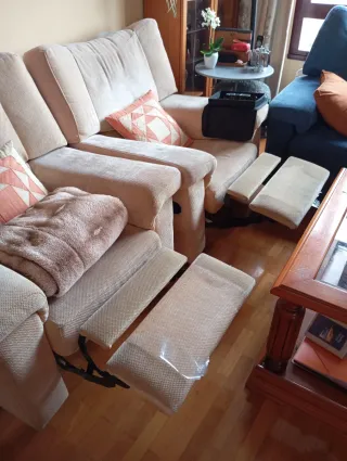 Sofá 2 plazas y 2 sillones reclinables