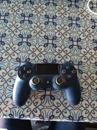 PlayStation 4 Pro (1 TB)