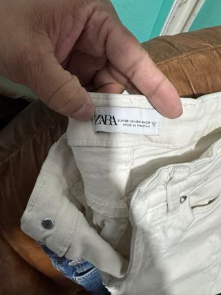 Pantalones vaqueros y de tela