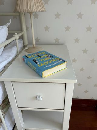 Mesita de noche blanca Ikea
