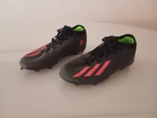 Botas de fútbol Adidas Negras Talla X