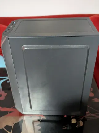 Torre Mars Gaming Negra