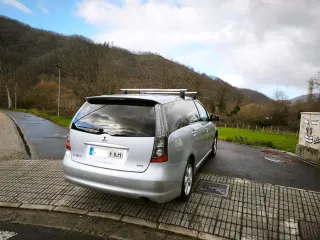Mitsubishi Grandis 2007
