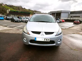 Mitsubishi Grandis 2007