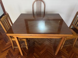 Mesa de comedor extensible de madera