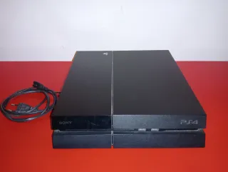 PS4 + Mando Nacon Revolution Pro 2 + Juego