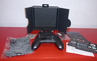 PS4 + Mando Nacon Revolution Pro 2 + Juego