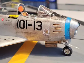 Maqueta Avión North American F-86 Sabre