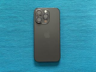 iPhone 14 Pro Negro con Funda y extras