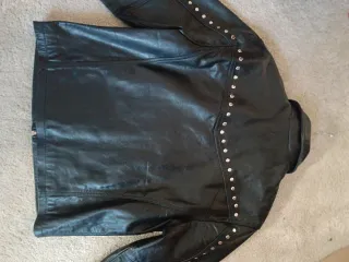 Chaqueta Cuero pleasures Pull&Bear Talla M.