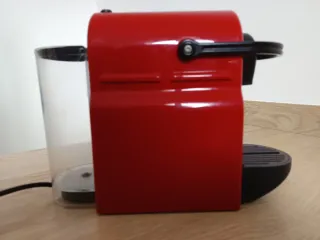 Cafetera Nespresso Krups Roja