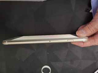 iPhone 6 Plus 16GB Oro + 4 fundas