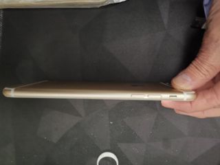 iPhone 6 Plus 16GB Oro + 4 fundas