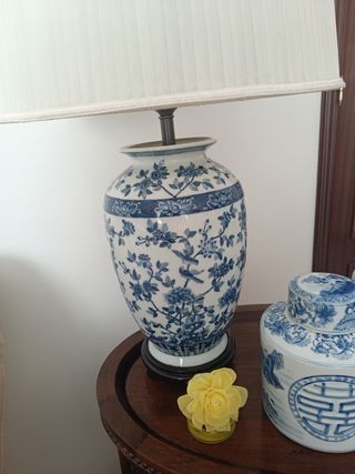 Trío de jarrones chinos azul y blanco