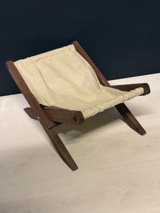 Hamaca de tela y madera