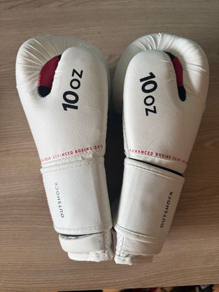 Guantes de Boxeo Outshock 10 oz Blancos