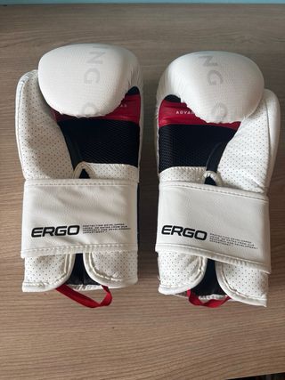 Guantes de Boxeo Outshock 10 oz Blancos