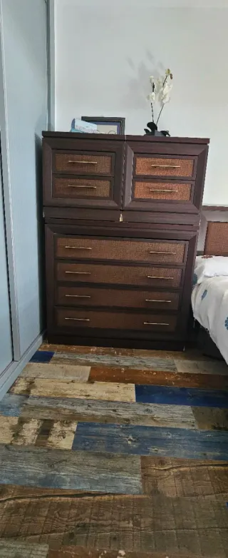 Dormitorio de ratan completo.