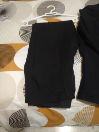 Uniforme de cocina negro y rojo