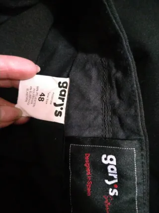 Uniforme de cocina negro y rojo