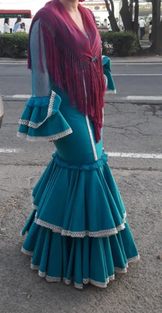 Traje de gitana turquesa oscuro
