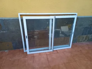 Ventana corredera doble aluminio blanco