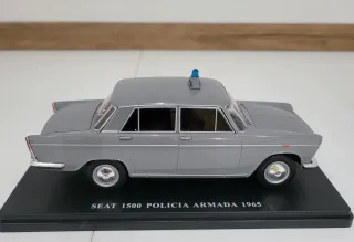 Coche a escala 1:24 Altaya
