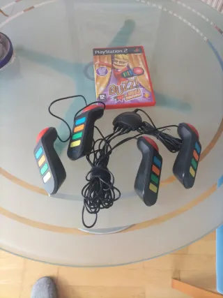 Buzz! El Mega Concurso PS2 + 4 Buzzers