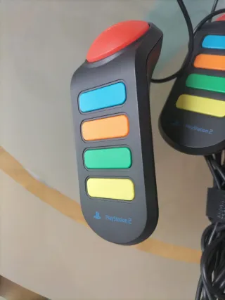 Buzz! El Mega Concurso PS2 + 4 Buzzers