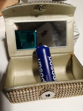 Estuche porta pintalabios plateado