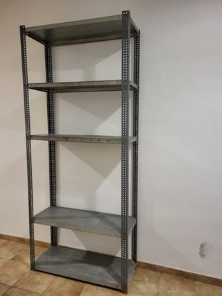 Estanterías de hierro galvanizado