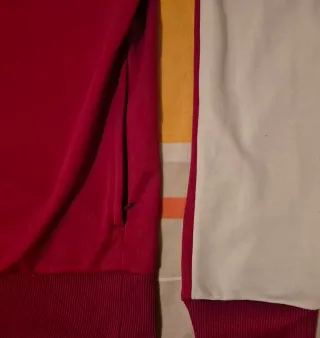 Chaqueta Puma Roja y Blanca