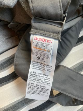 Mochila Portabebés BabyBjörn Mini Gris