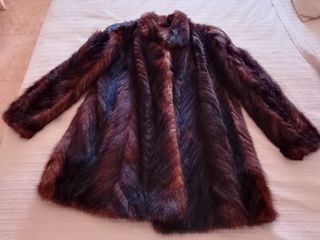 3 abrigos de piel auténtica