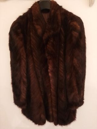 3 abrigos de piel auténtica