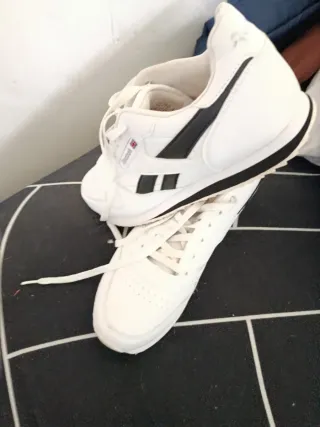 Zapatillas Reebok Hombre Blancas y Negras