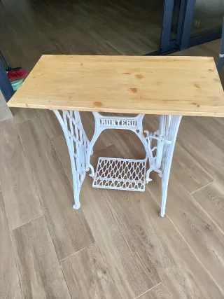 Mesa antigua máquina de coser, para muebles TV,etc