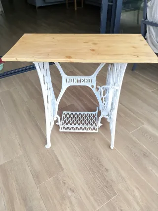 Mesa antigua máquina de coser, para muebles TV,etc