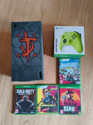 Xbox Series X Lote: Mando, Funda y 4 Juegos