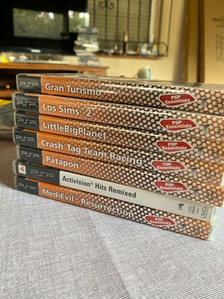 Lote 7 Giochi PSP: Gran Turismo, Sims 2, MediEvil