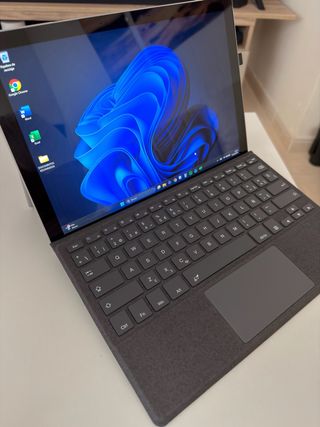 Microsoft Surface Pro 7+ COMO NUEVO