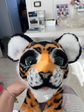Peluche interattivo Tyler Tigre