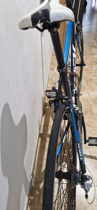 Bicicleta de carretera Trek