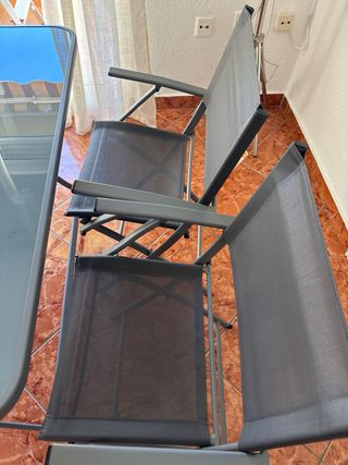 Mesa y 4 sillas jardín/terraza