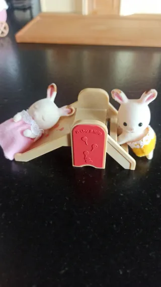 Familia Conejo Sylvanian Original Completa