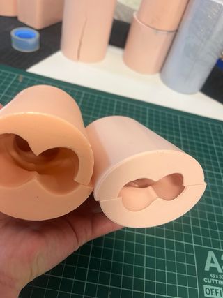 Set 2 moldes silicona cuerpo femenino Lazo Rosa